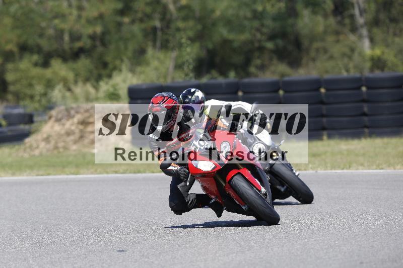 Archiv-2025/48 25.08.2025 Cornu Master School ADR/blau-bleu/101